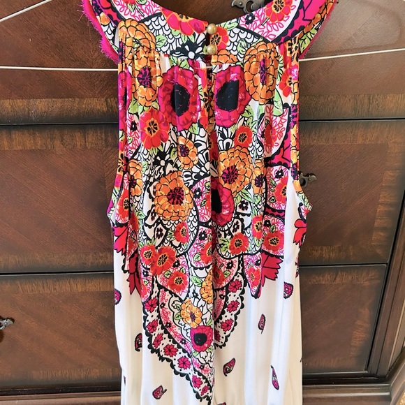 Rampage Ladies floral sleeveless blouse- size small - Picture 2 of 4